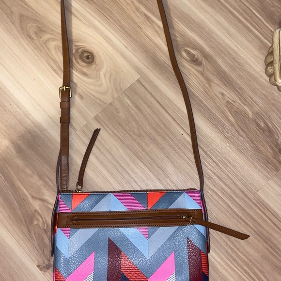 Authentic Fossil Crossbody. NWOT. 👛 - Picture 2 of 6